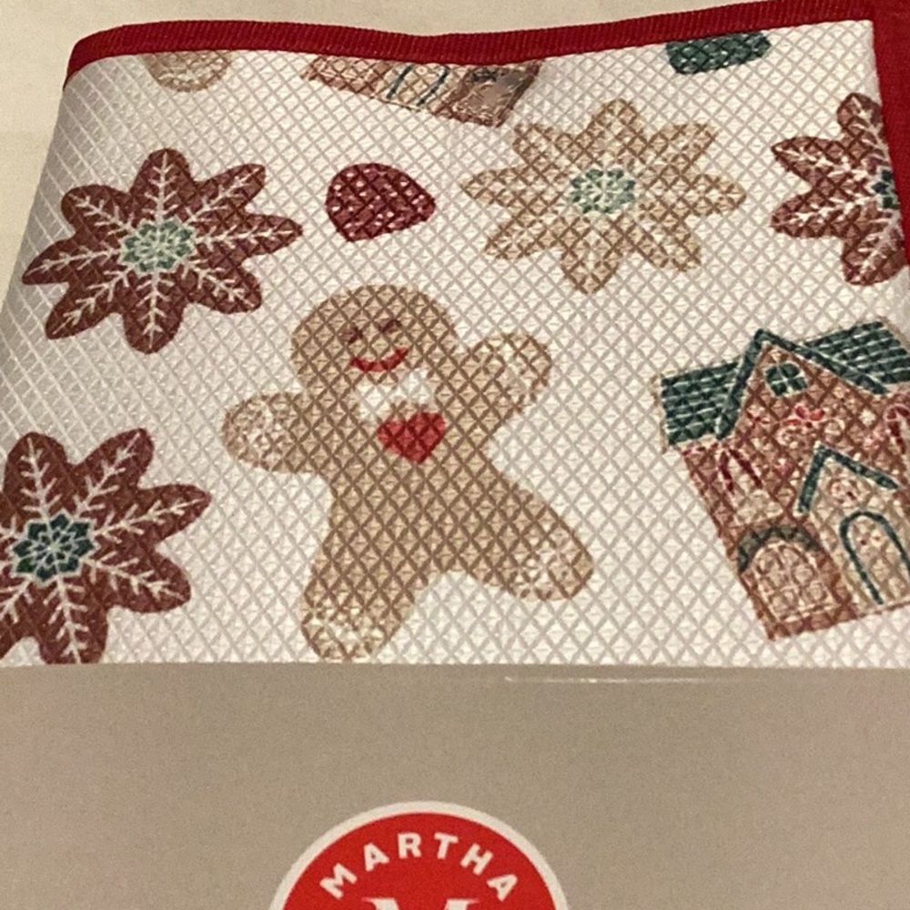 Martha Stewart Gingerbread Reversible Drying Mats - set of 2 - Picture 3 of 6